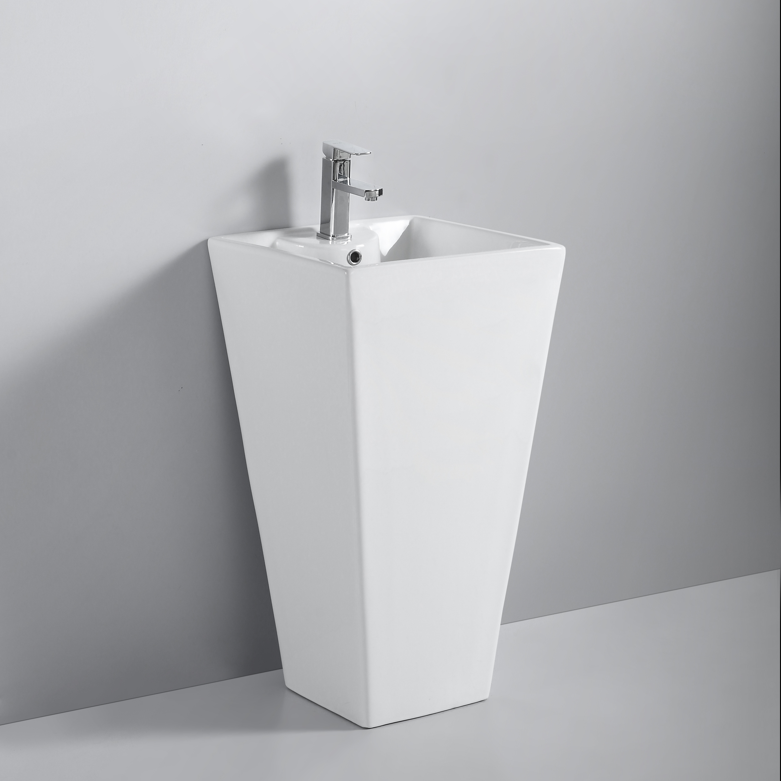 Nero Ceramica Aliseo Prezzi.Lavabi Freestanding Lavabo Freestanding Aliseo 48x48